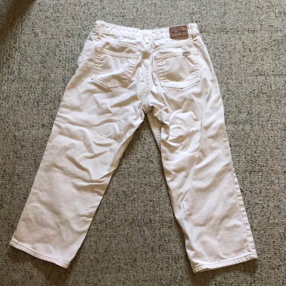 Stretch Levi Strauss Signature White Capris - Picture 4 of 6
